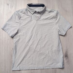 Rhone Polo Mens Medium Multi Color Striped Short Sleeve Shirt